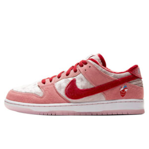 Nike SB Dunk Low StrangeLove Skateboards CT2552-800