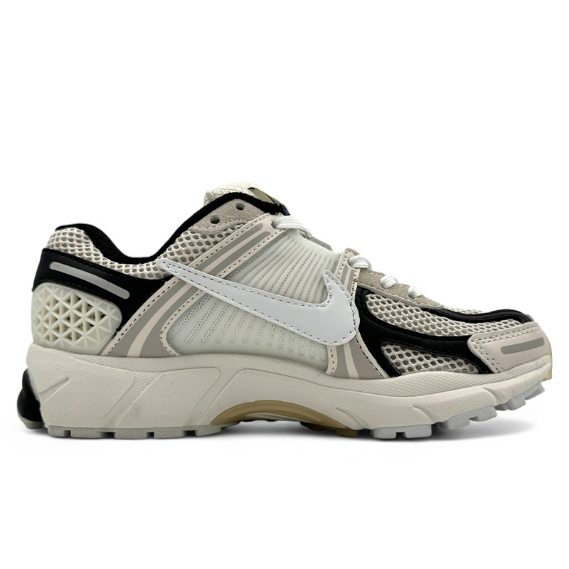 Nike Zoom Vomero 5 Supersonic FN7649-110