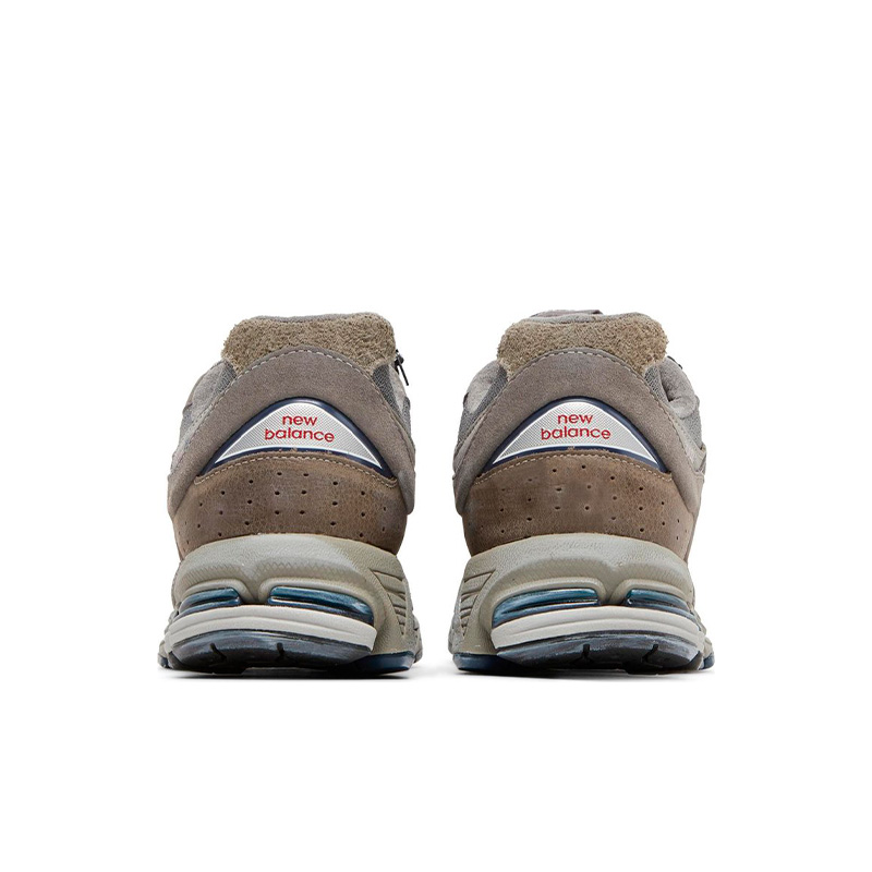 New Balance 2002R Pouch Castle Grey M2002RVA