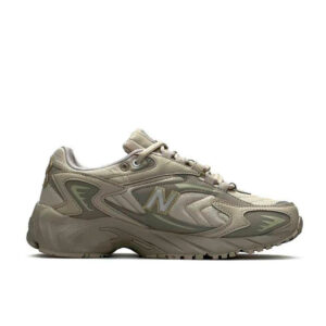 New Balance 725 Beige