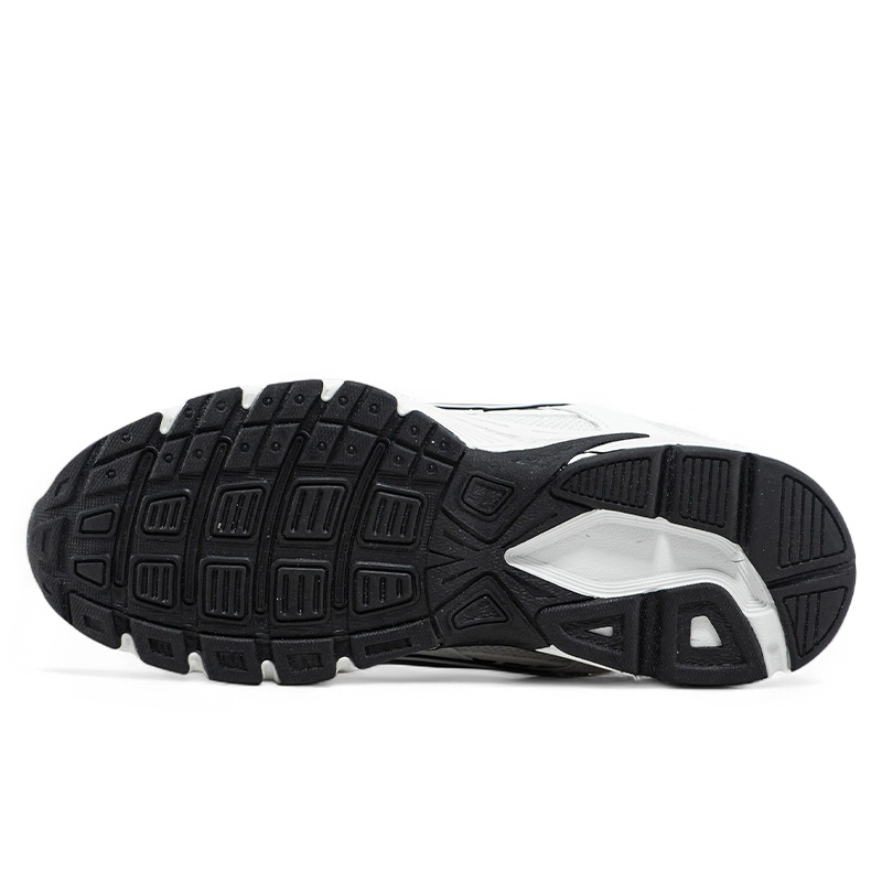 Nike Initiator Gore-Tex White Metallic Silver FQ6873-101