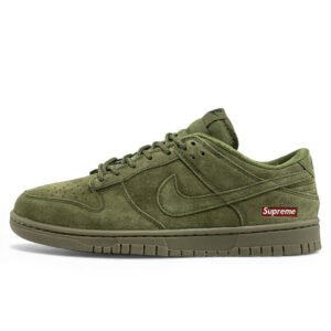 Nike SB Dunk Low x Supreme Khaki