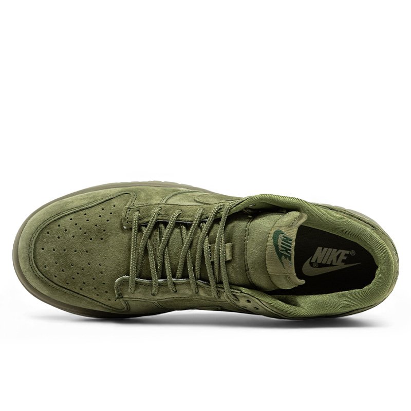 Nike SB Dunk Low x Supreme Khaki