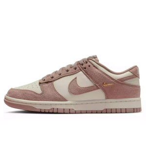 Nike Dunk Low Malt Mini Swoosh IB4417-105