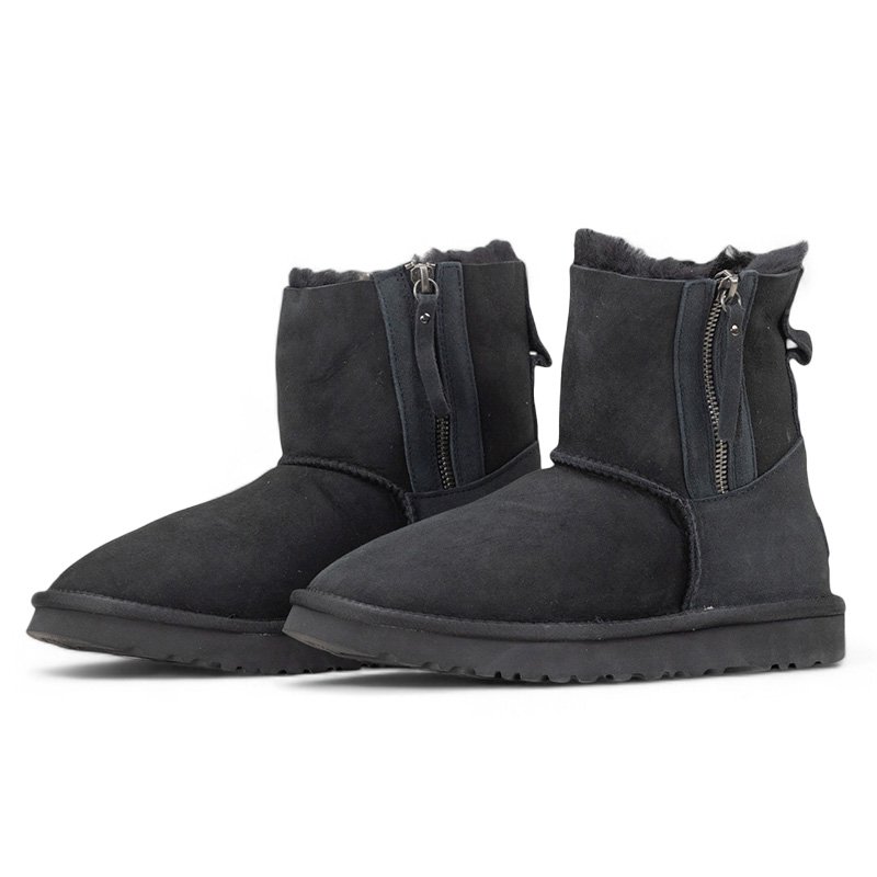 UGG Classic Short Zip Black