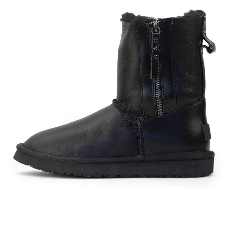 UGG Classic Short Zip Leather Black