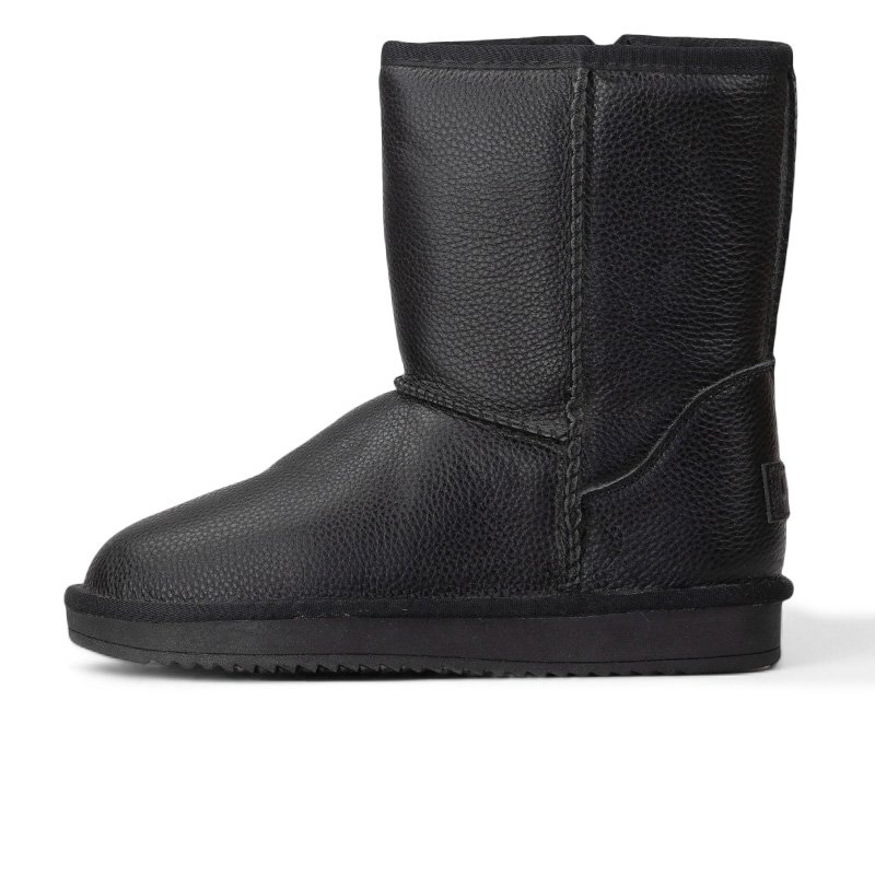 UGG Classic Short Leather Zip Black