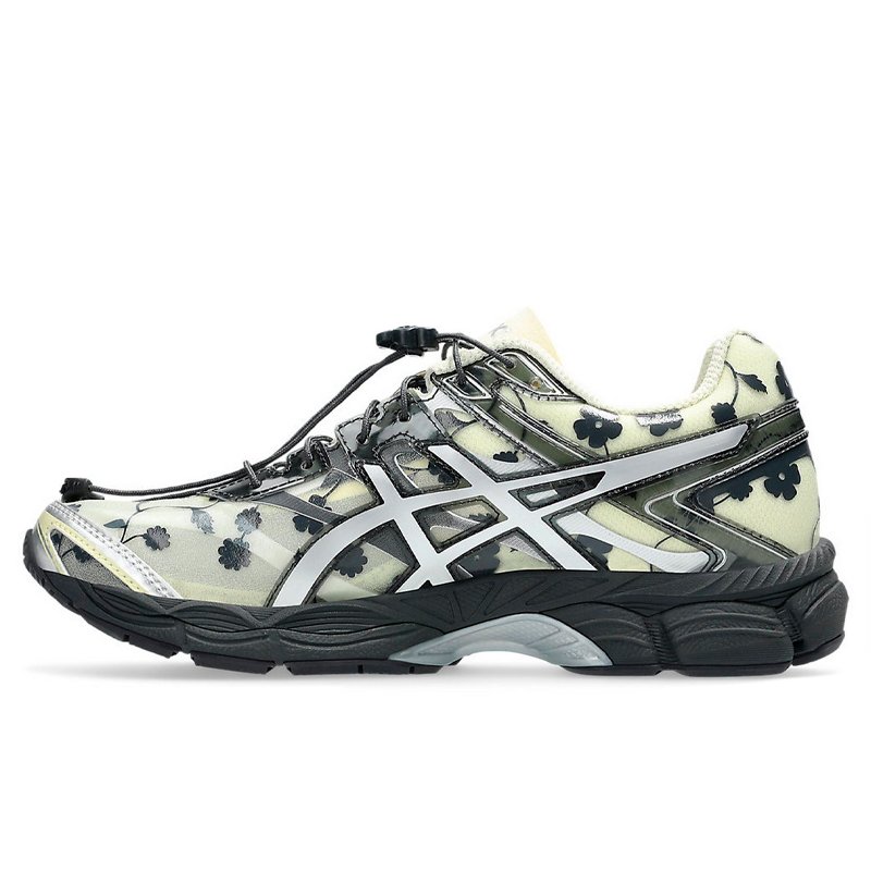 Asics Gel Cumulus 16 x Cecilie Bahnsen Ivory Black 1203A762-750
